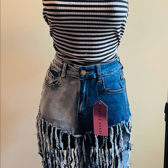 Fringe stretch fun shorts. This item is brand new. - Picture 3 of 6